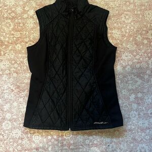 Eddie Bauer Women's Black Quilted Stretch-Panel Vest